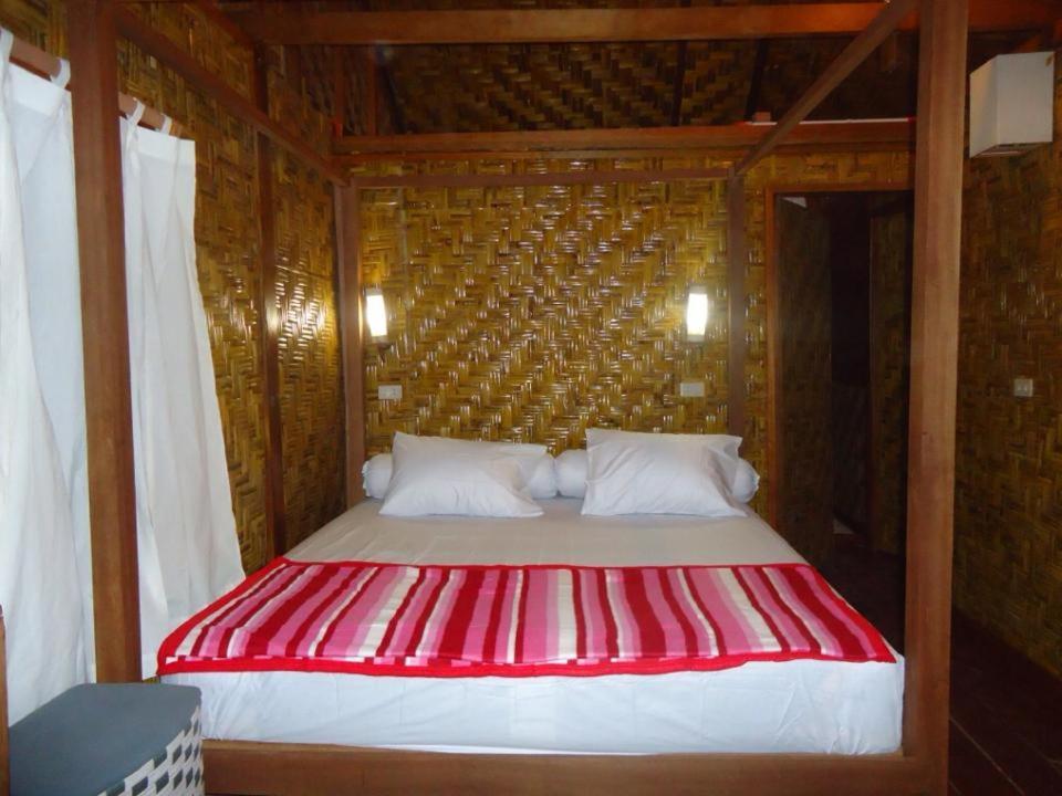 Simeulue Surflodges Lasikin Exterior foto