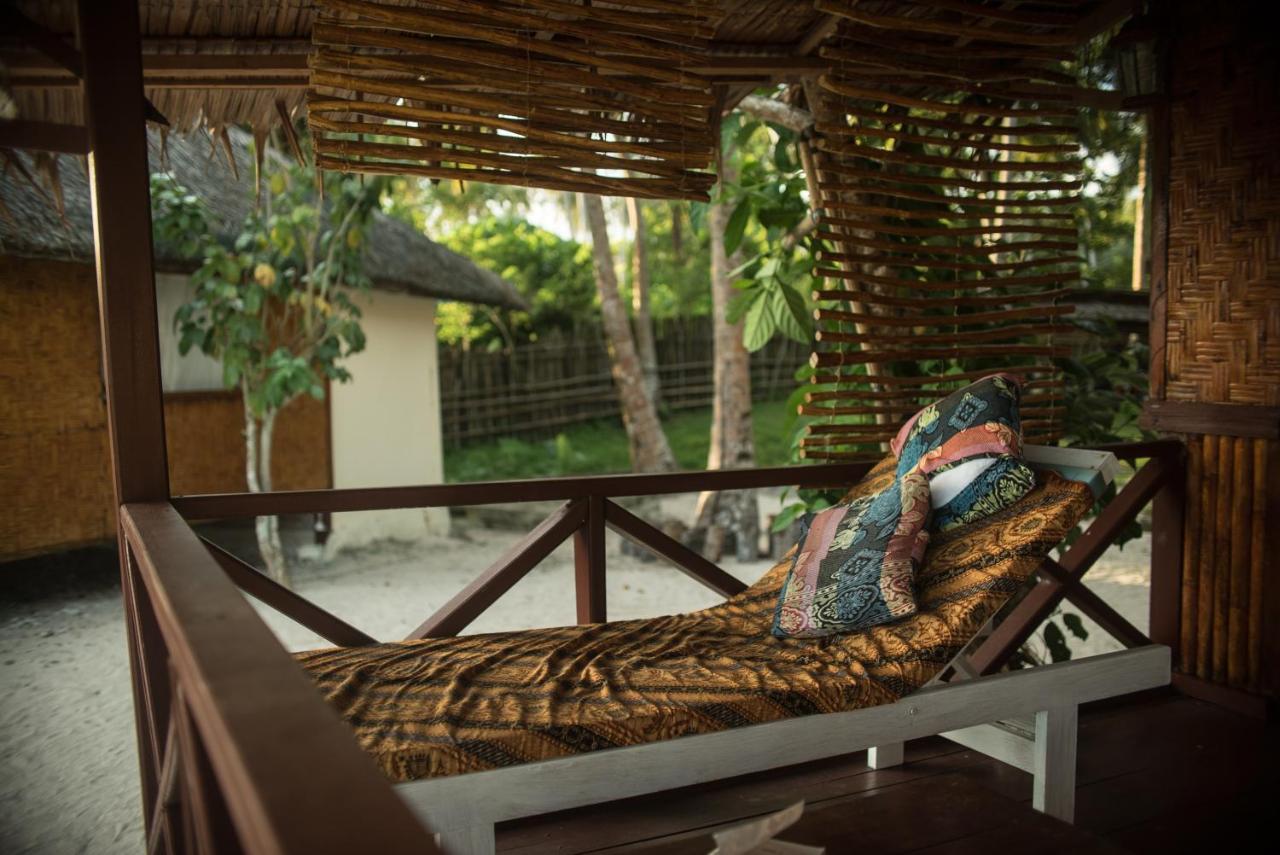 Simeulue Surflodges Lasikin Exterior foto