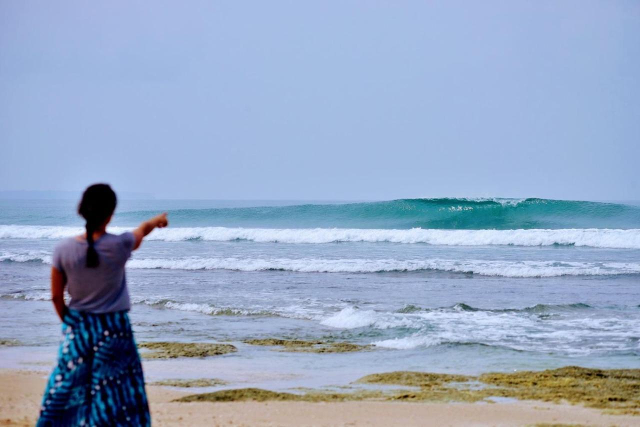 Simeulue Surflodges Lasikin Exterior foto