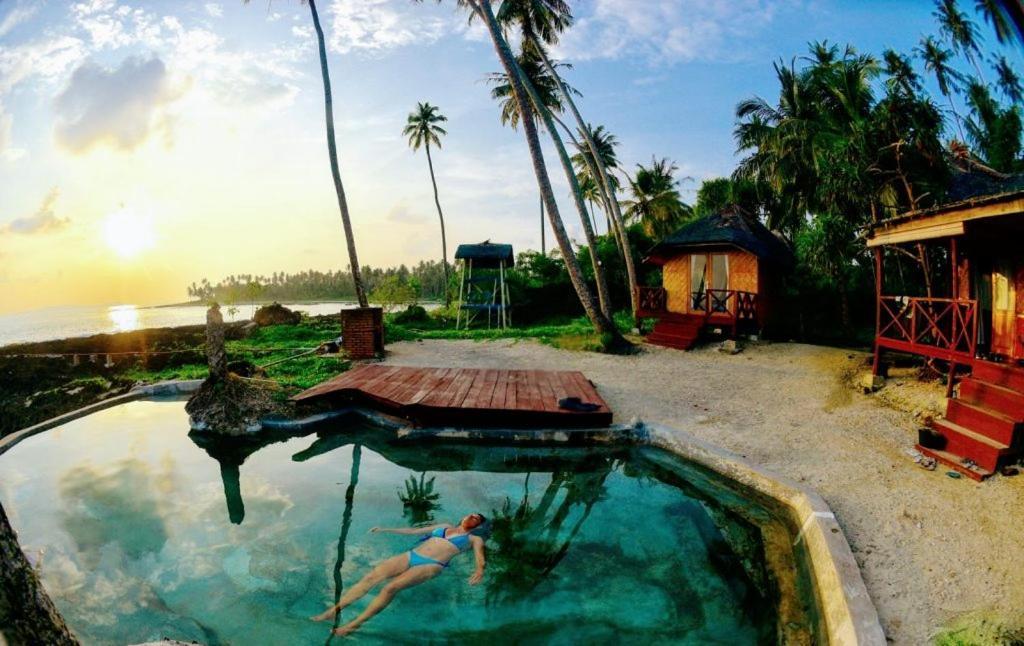 Simeulue Surflodges Lasikin Exterior foto