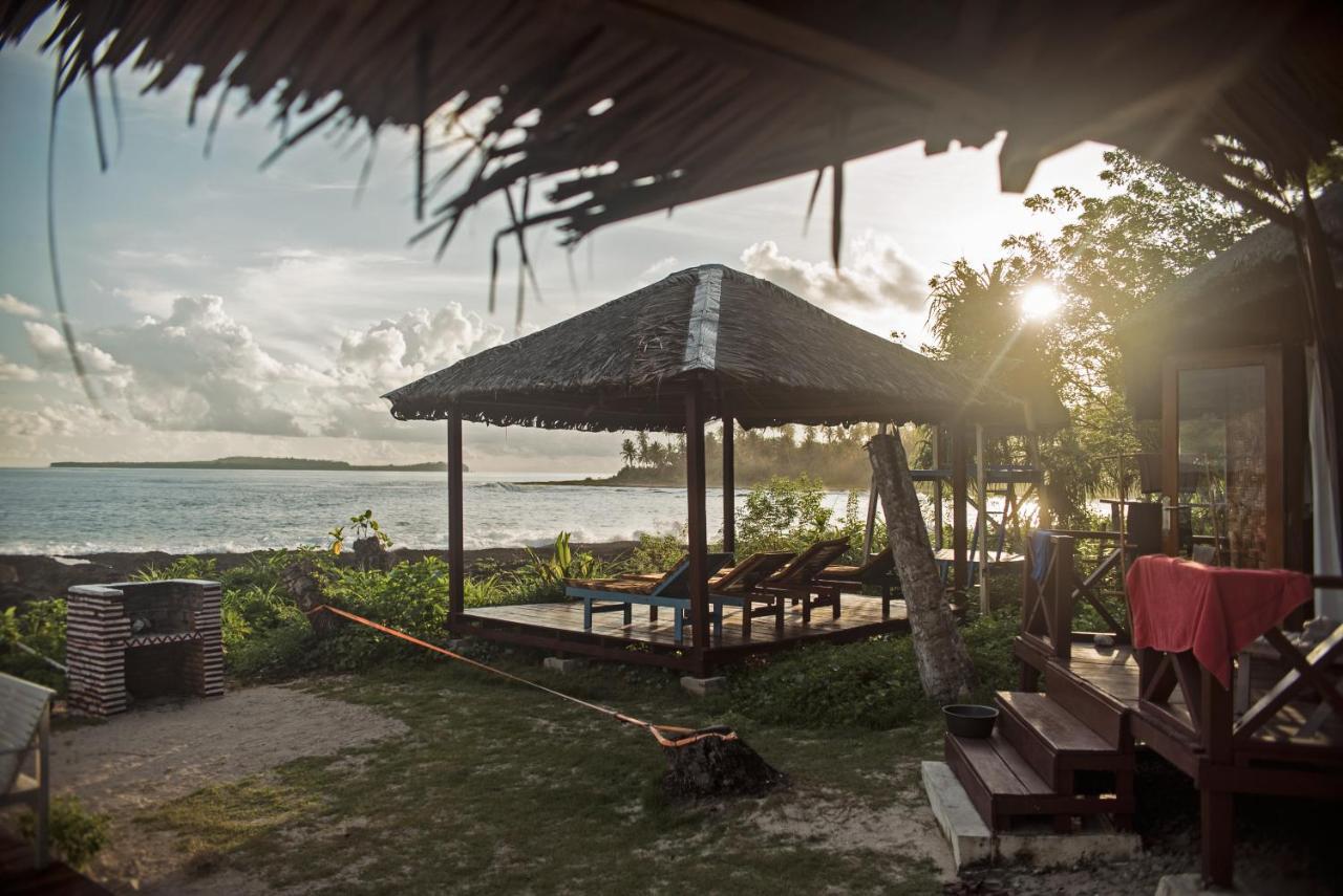 Simeulue Surflodges Lasikin Exterior foto